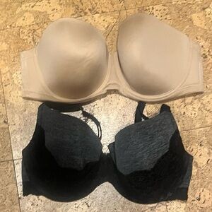 Set of (2) Women’s Bras (40D/40DD)